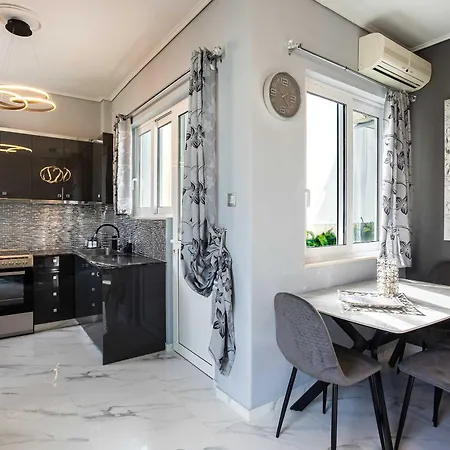 Daire Coastal Nest Modern Seaside Escape Kalamata