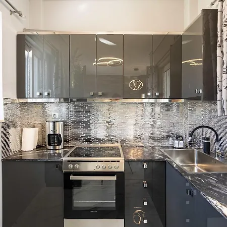 Coastal Nest Modern Seaside Escape Daire *
