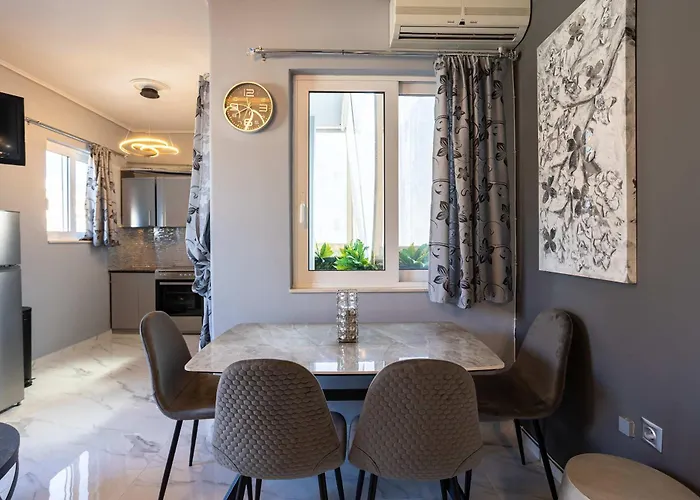 Coastal Nest Modern Seaside Escape Kalamata